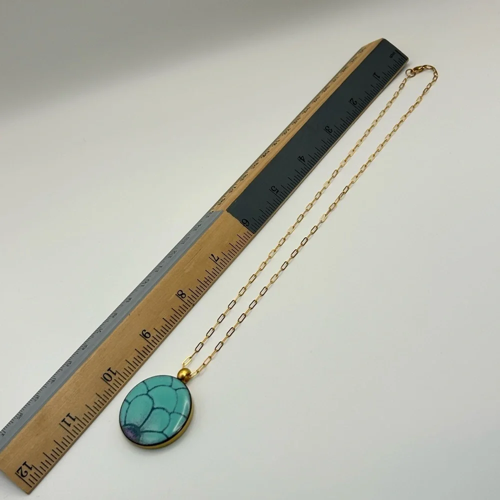 LeighElena Artisan Turquoise Tone Magnetic Pendant Necklace Oval Link Gold-tone